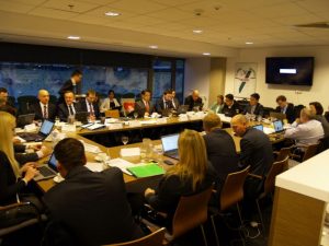 Spotkania w ramach dialogu konkurencyjnego to w praktyce wielogodzinna dyskusja sztabów specjalistów różnych dziedzin.