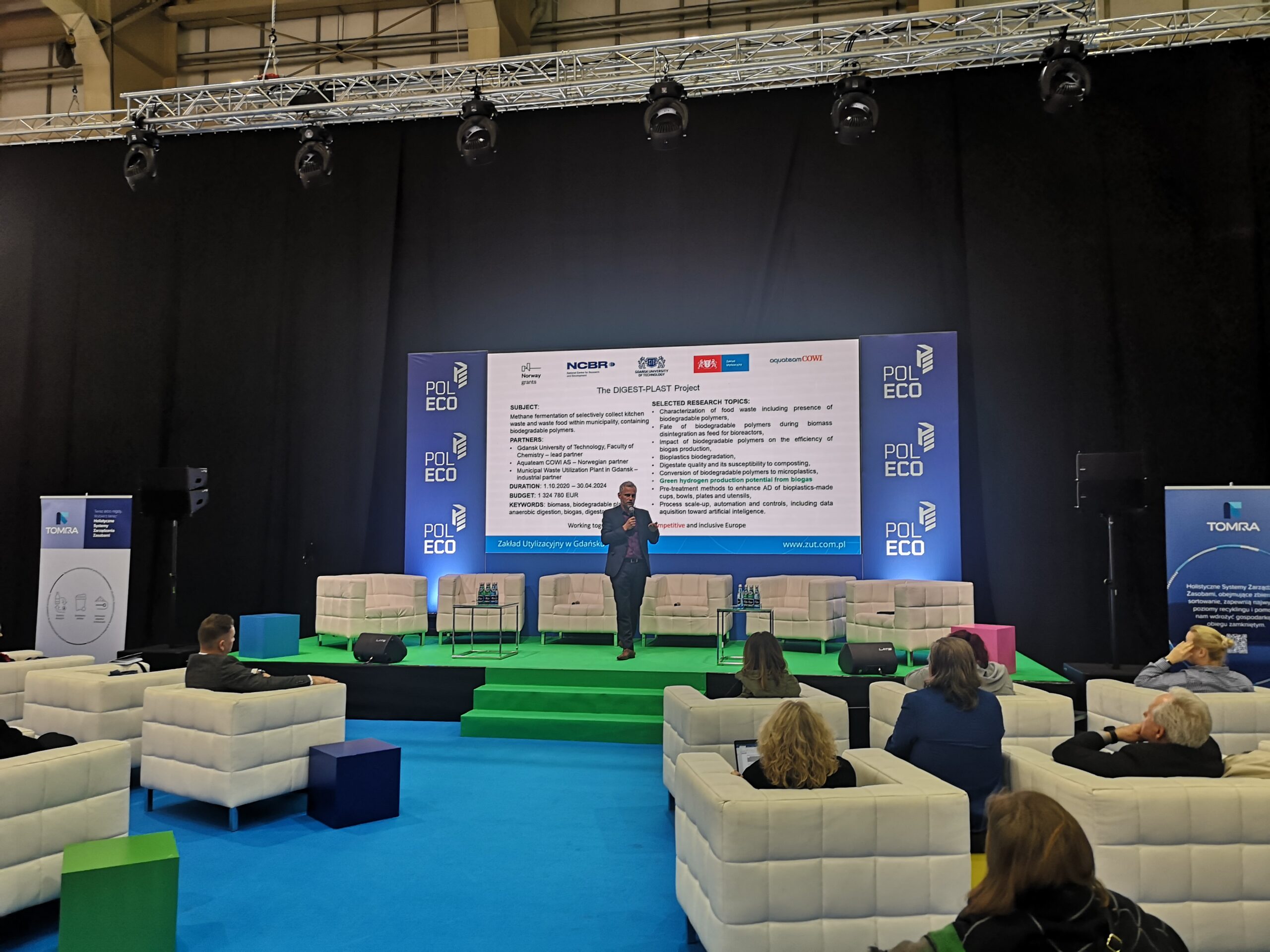 DIGEST-PLAST: Methane fermentation of biomass containing biodegradable polymeric material